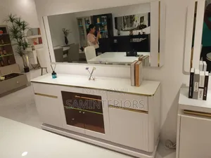 High Quality and Modern Mirror and Console With Shelf