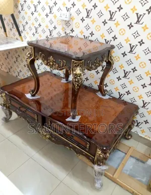 Big Royal Center Table With Drawer and 2 Stools