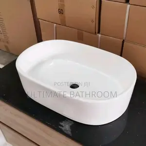 039 White Counter Top Basin