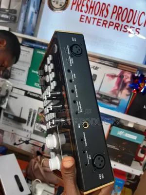 N8 Professional Live Soundcard With 2 Canon