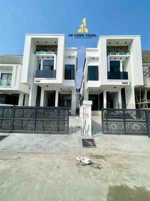 5bdrm Duplex in Chevron for sale