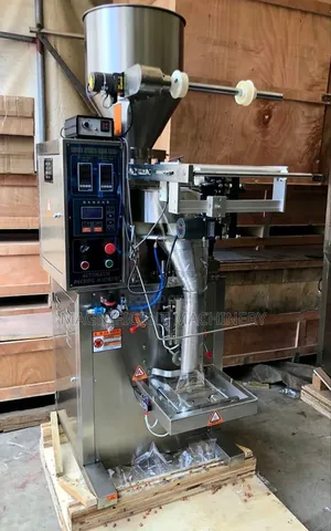 Granule Products Packaging Machine (10g-750)