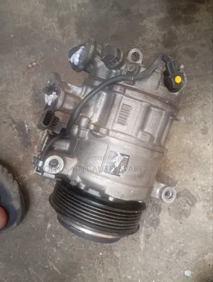 Car Ac Compressor for Mercedes Benz C300 and E300 2015-2020 Model