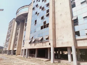 Commercial Office Complex for Lease