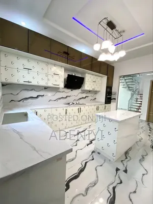 Kitchen Cabinet