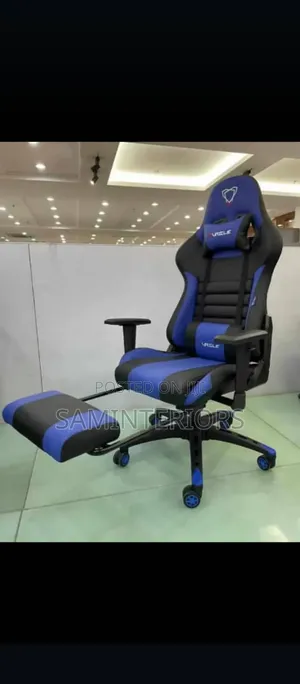 New Swivel Gaming Chair With Footrest
