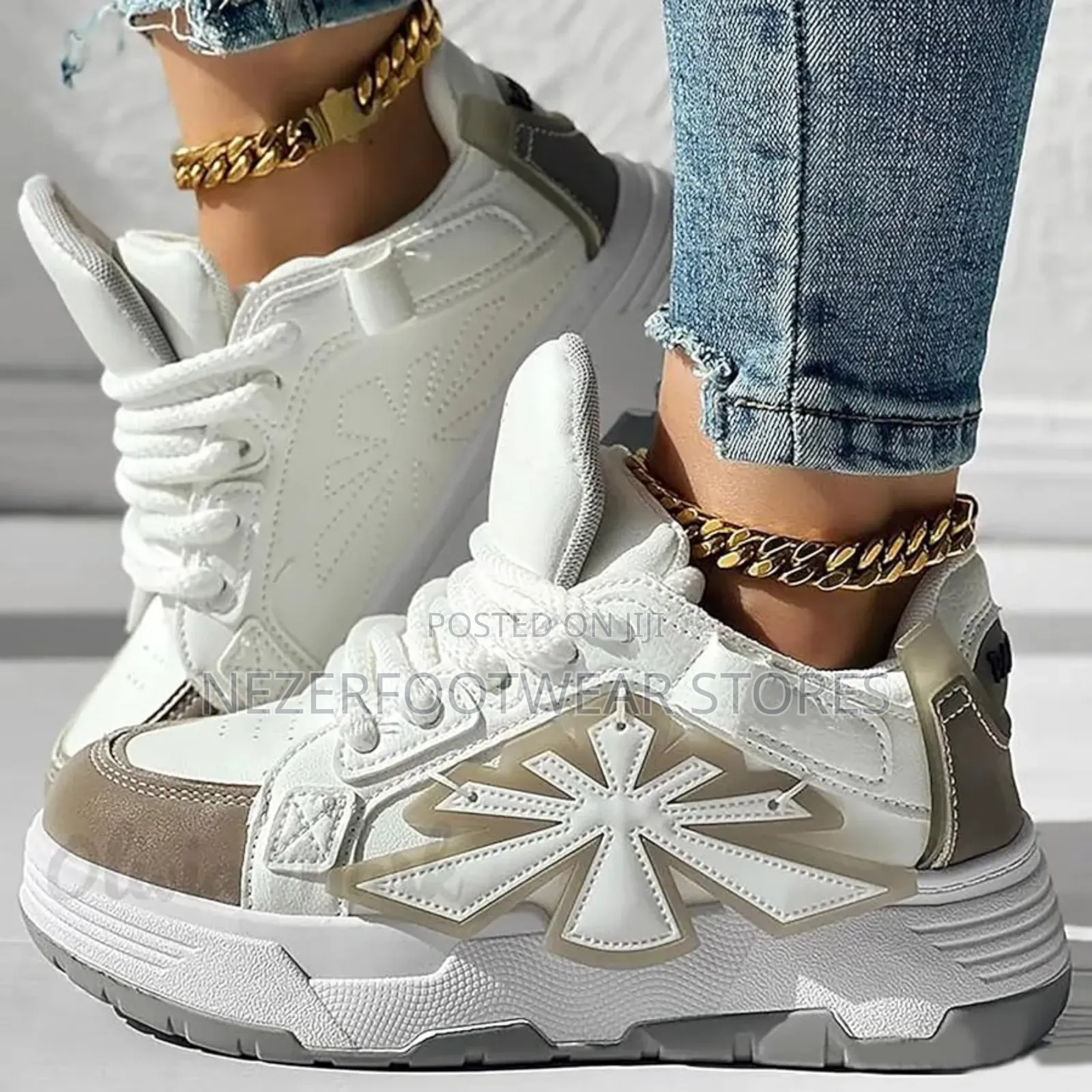Original Pacogil Sneakers.