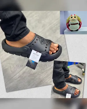 Comfy Will Cozy Slides Available as Seen