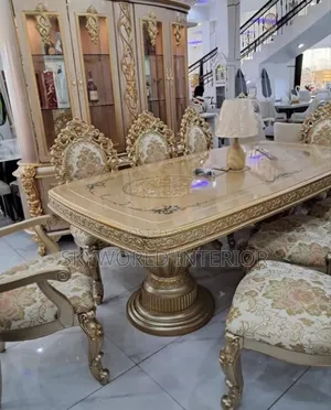 Royal 8 Seater Dining Table Set