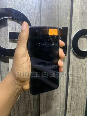 Apple iPhone XR 64 GB Black