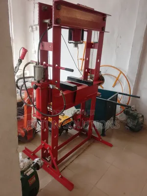 Workshop Crane 50tons