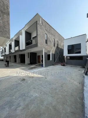 4bdrm Townhouse/Terrace in Ikota for sale