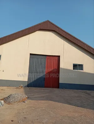 Warehouse to Let in Asaba