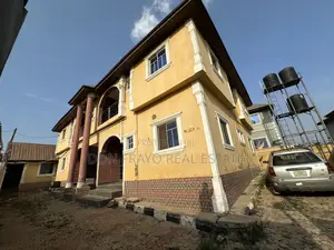 15bdrm Block of Flats in Harmony Estate, Ologuneru for sale