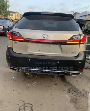 Lexus Rx350 2010 Boot and Body Rear Light