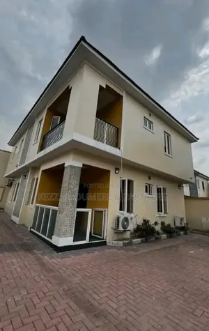 4bdrm Duplex in Rumuibekwe Estate, for sale