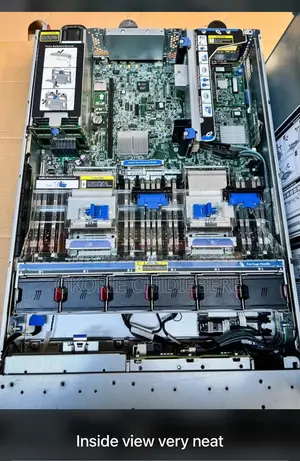 Server HP ProLiant DL380P Gen8 64GB Intel Xeon HDD 3T