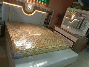 Your Quality Turkey Bed With Light and Dressing Mirror Set