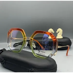 Classy Ladies Sunshade With Zipper Case