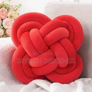 Knotted Pillows