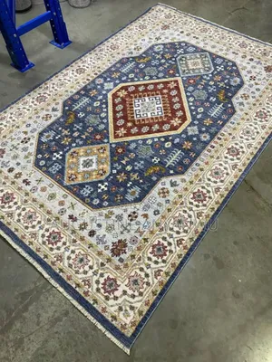 High Quality Turkish Disgn Center Rug Size 7/10