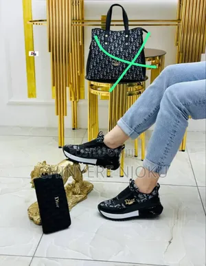 Sneakers for Women