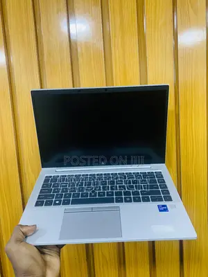 Laptop HP EliteBook 840 G8 16GB Intel Core i7 SSD 512GB
