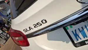 Mercedes Gla250 Front and Back Windscreen Glass Available