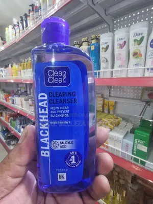 CLEAN AND CLEAR -BLACKHEAD Clearing Cleanser (Salicylic Acid