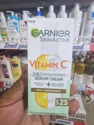 Garnier Skinactive Vitamin C 2 in 1 Brightening Serum Cream-