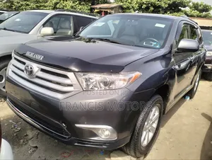 Toyota Highlander Limited 2012 Gray