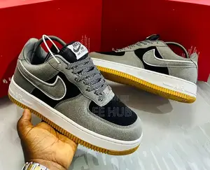 Nike Brown-Soled Sneakers