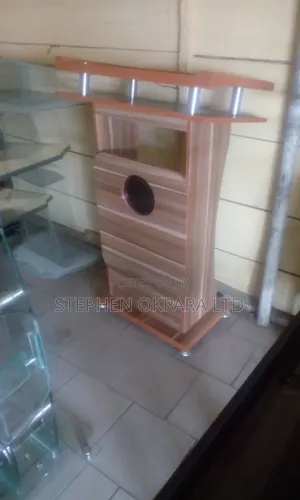 High Quality Wooding Pulpit
