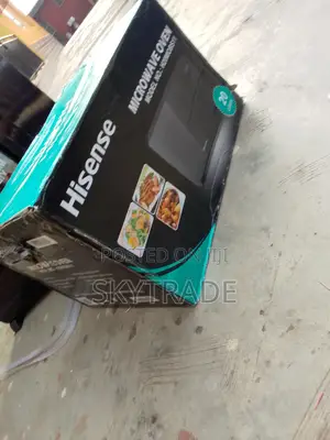 Unique Hisense Digital Mivrowave Oven (20liters)