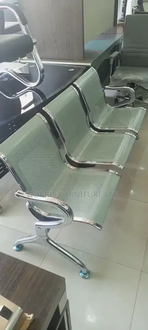 3 Seaters Awaiting Visitors Chair