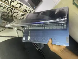 New Laptop Lenovo 8GB Intel Core I5 SSD 500GB