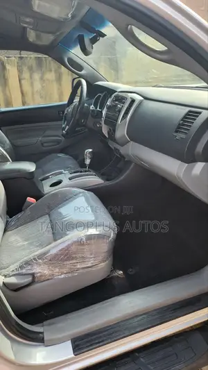 Toyota Tacoma 2012 Silver