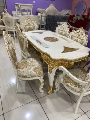 Luxurious Dining Set