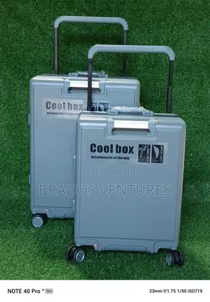 Plain Face Cool Box