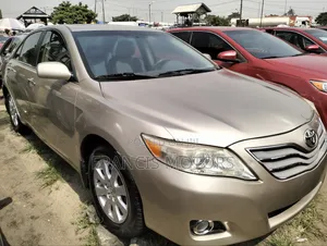 Toyota Camry 3.5 XLE 2008 Gold