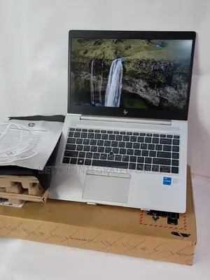 New Laptop HP EliteBook 820 32GB Intel Core i5 SSD 512GB