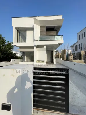 5bdrm Duplex in Ikota for sale