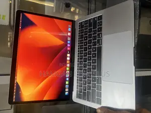 Laptop Apple MacBook Pro 2017 16GB Intel Core I5 SSD 512GB