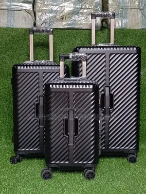 Set of 3 Poly Carbon Travelling Luggage Boxes