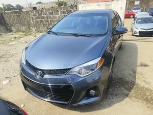 Toyota Corolla 2015 Gray