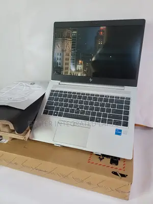New Laptop HP EliteBook 840 8GB Intel Core i5 SSD 1T