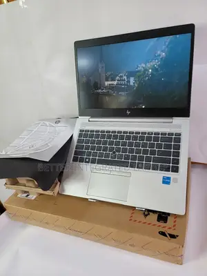 New Laptop HP EliteBook 840 32GB Intel Core i5 SSD 1T