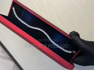 18kt White Gold Plated Premium Tennis Bracelet