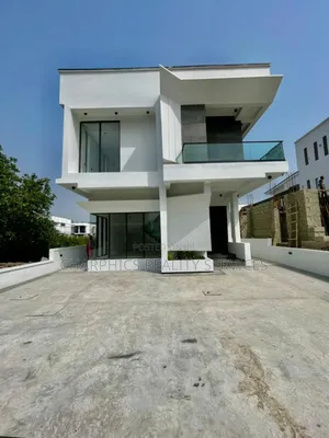5bdrm Duplex in Lekki for sale