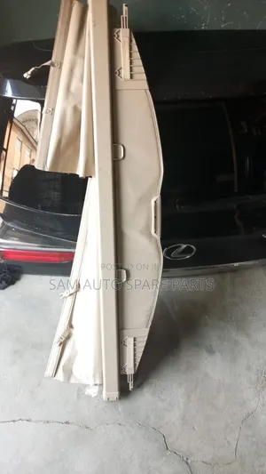 Lexus RX 330 Booth Cover